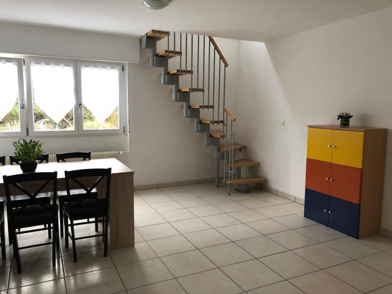 Studios Near Lycee Jean Mermoz Saint-Louis  Exteriör bild